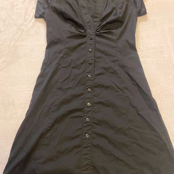 Tahari Dresses & Skirts - Tahara Elegant Black Button-Down Dress Size 4 EUC